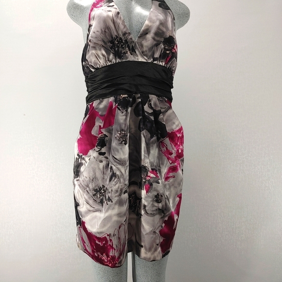 Speechless Halterneck Dress 9 - Picture 4 of 12